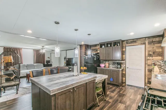 $230,000 | 329 West Brook Street, Bartlett, TX 76511