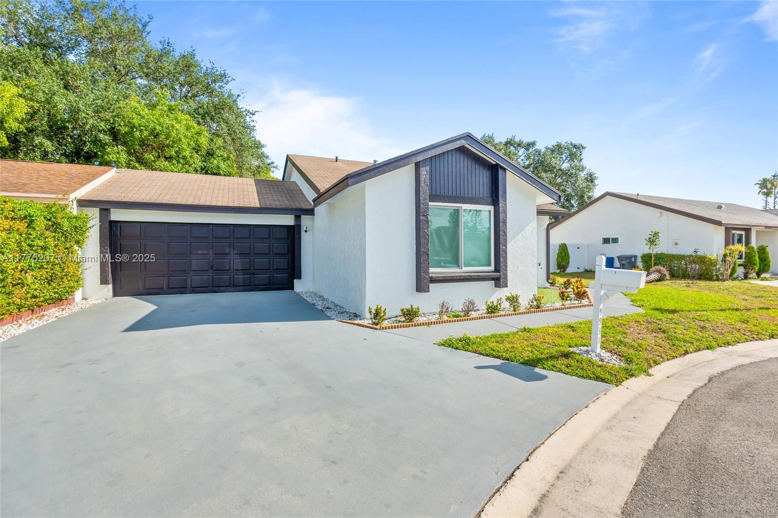9931 Pinellas Park Road Boca Raton, FL 33428 - Photo 3 of 39 Gallery Image 3