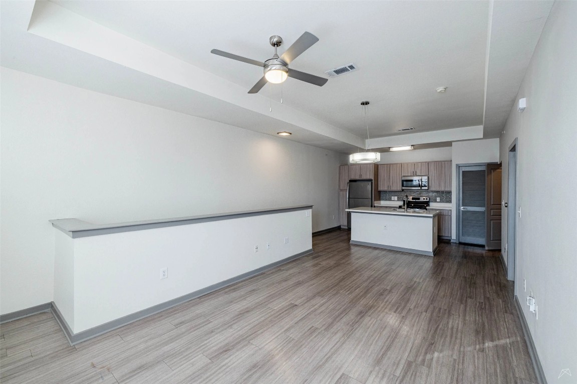 8515 Interstate 35, Unit 8229 Austin, TX 78744 - Photo 11 of 17 Move in by January 30th and enjoy 8 weeks FREE rent! Restrictions may apply — contact our leasing office for details.