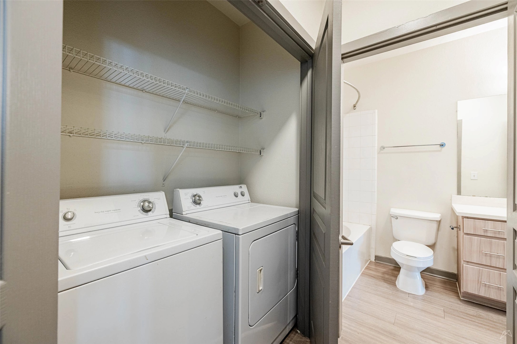 8515 Interstate 35, Unit 8229 Austin, TX 78744 - Photo 13 of 17 Move in by January 30th and enjoy 8 weeks FREE rent! Restrictions may apply — contact our leasing office for details.