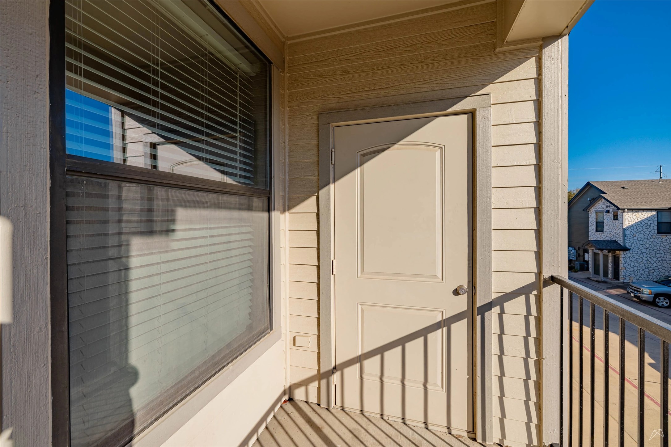 8515 Interstate 35, Unit 8229 Austin, TX 78744 - Photo 14 of 17 Move in by January 30th and enjoy 8 weeks FREE rent! Restrictions may apply — contact our leasing office for details.