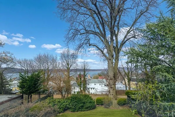 $1,195,000 | 1 Chestnut Court, Dobbs Ferry, NY 10522