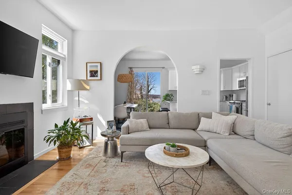 $1,195,000 | 1 Chestnut Court, Dobbs Ferry, NY 10522