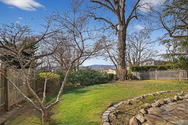$1,195,000 | 1 Chestnut Court, Dobbs Ferry, NY 10522