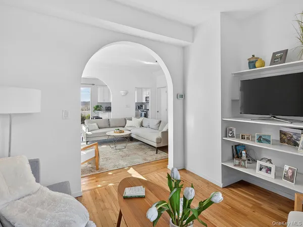 $1,195,000 | 1 Chestnut Court, Dobbs Ferry, NY 10522