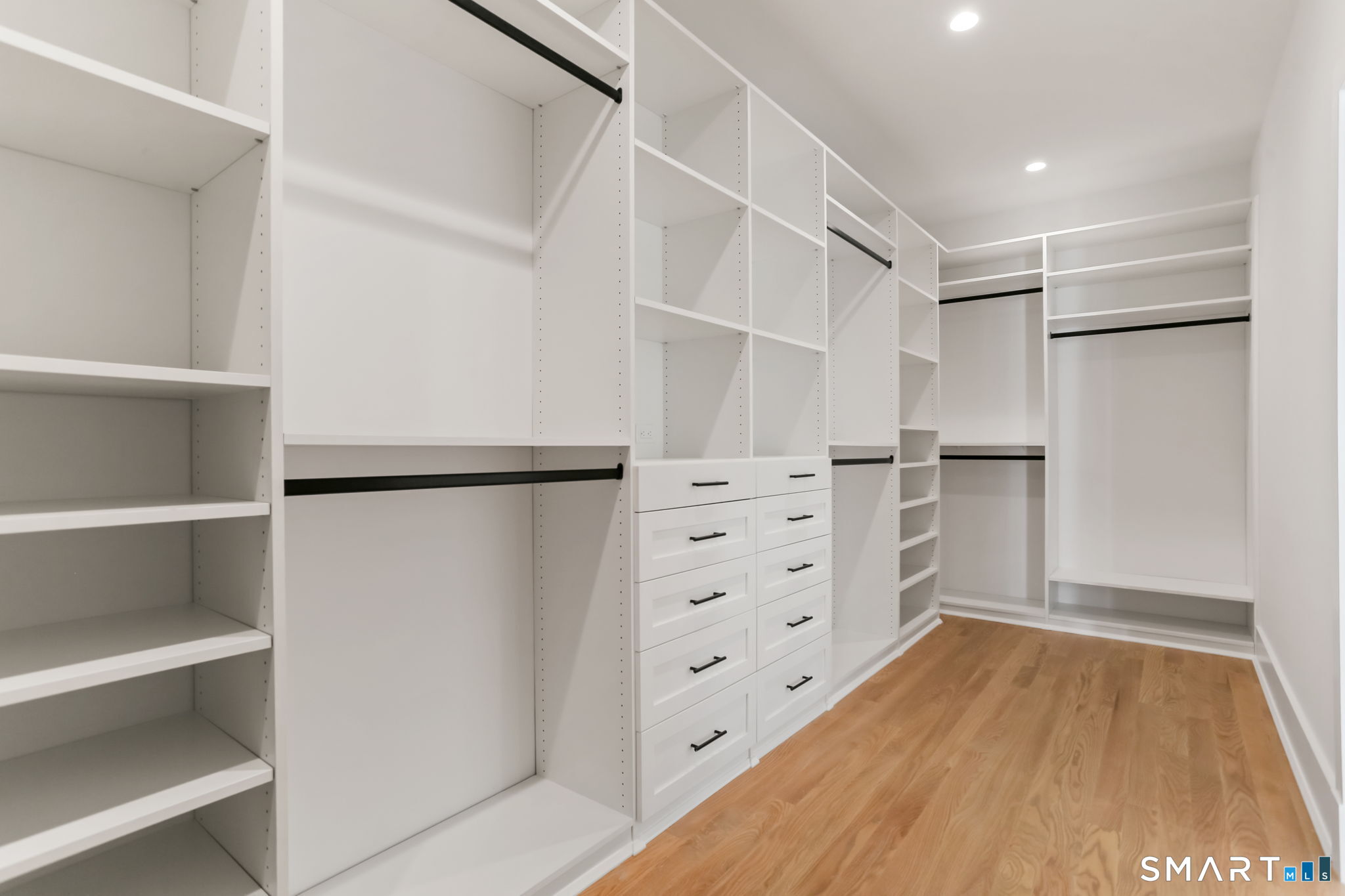 31 Rosano Road Stamford, CT 06905 - Photo 14 of 37