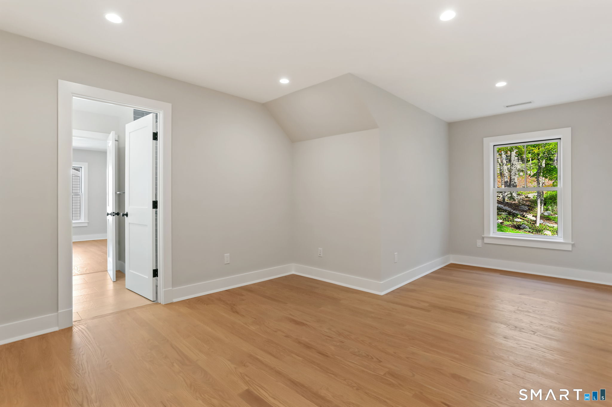 31 Rosano Road Stamford, CT 06905 - Photo 28 of 37