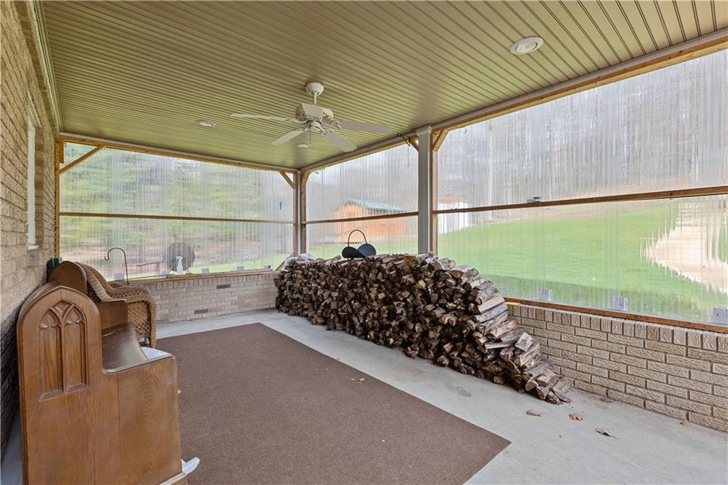 2807 Russelton Road Tarentum, PA 15084 - Photo 16 of 28