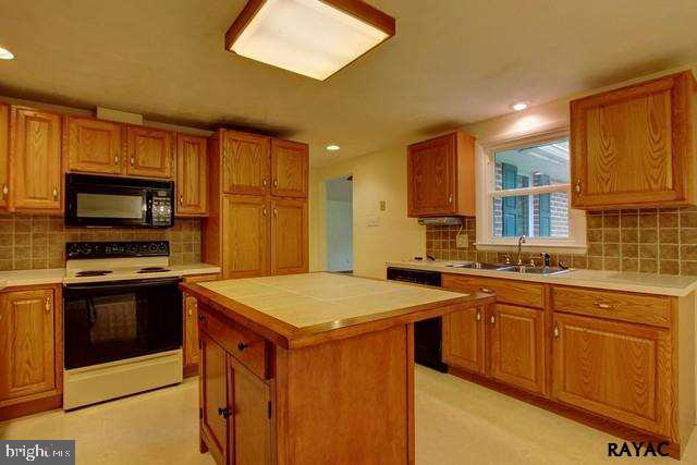 1230 Freysville Road York, PA 17406 - Photo 5 of 26 Gallery Image 5
