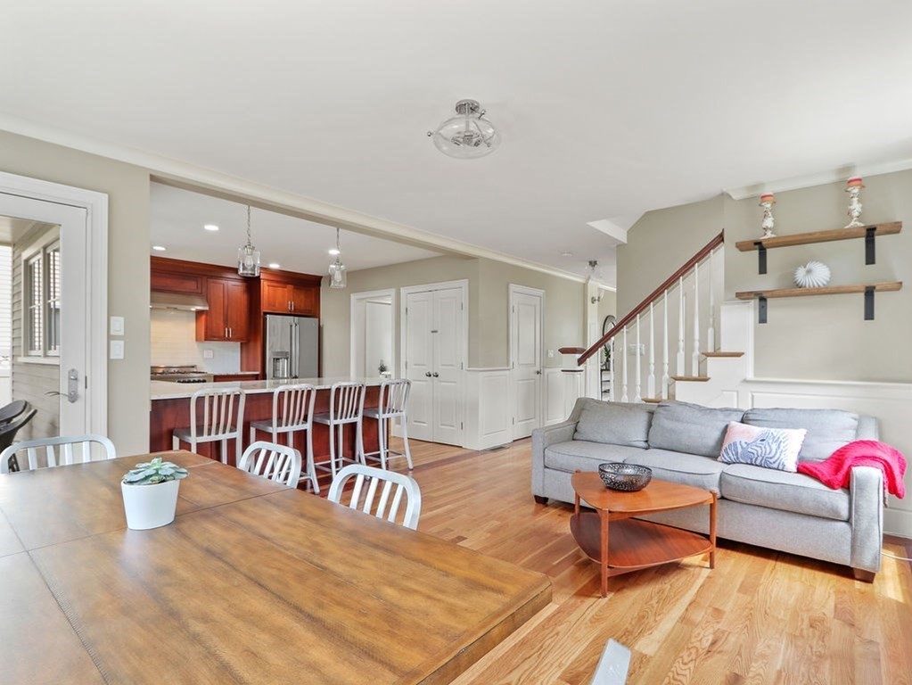 42 Knowles Road Watertown, MA 02472 - Photo 7 of 31 Gallery Image 7