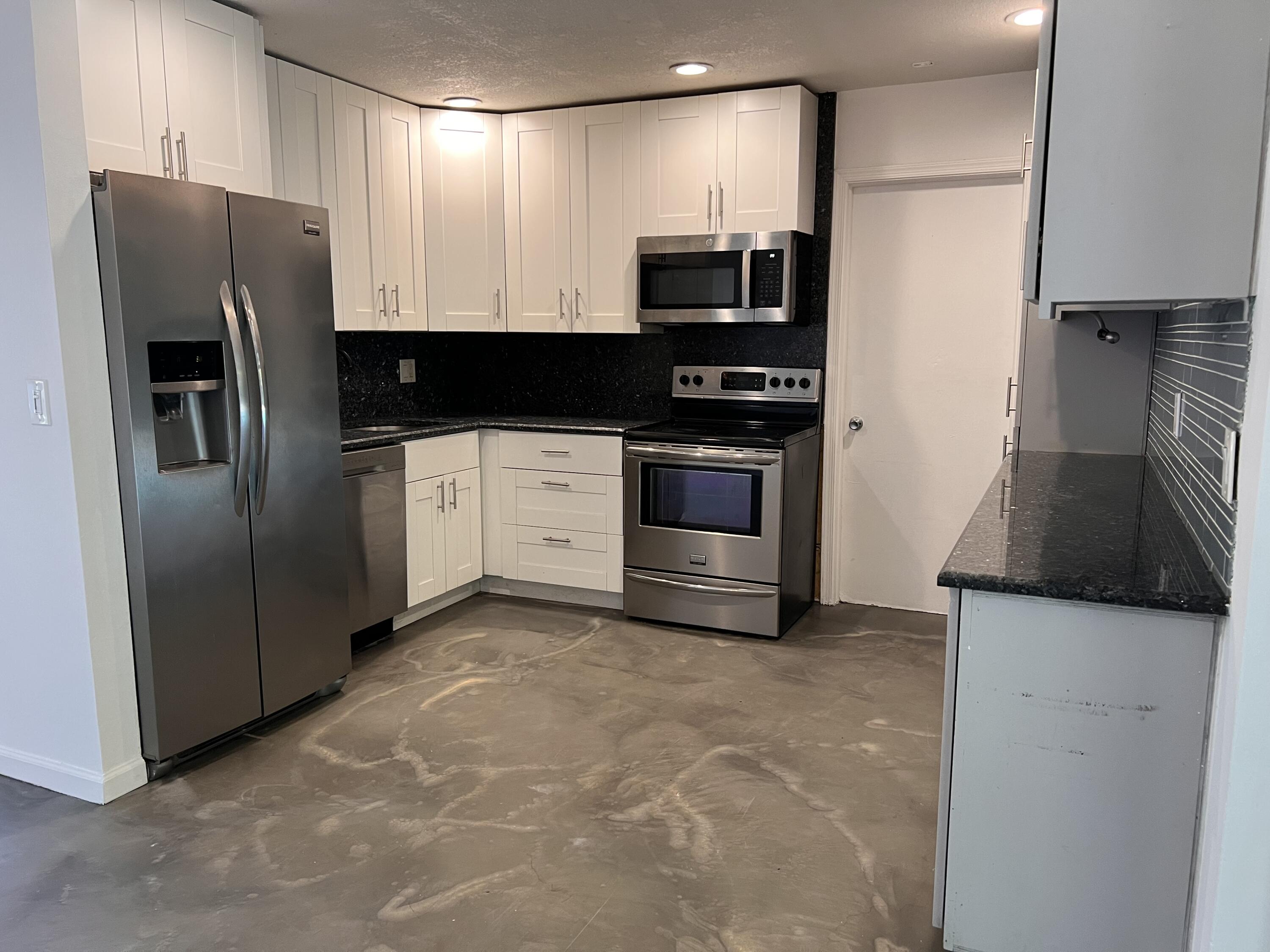 9596 Richmond Circle Boca Raton, FL 33434 - Photo 3 of 10 IMG-1646