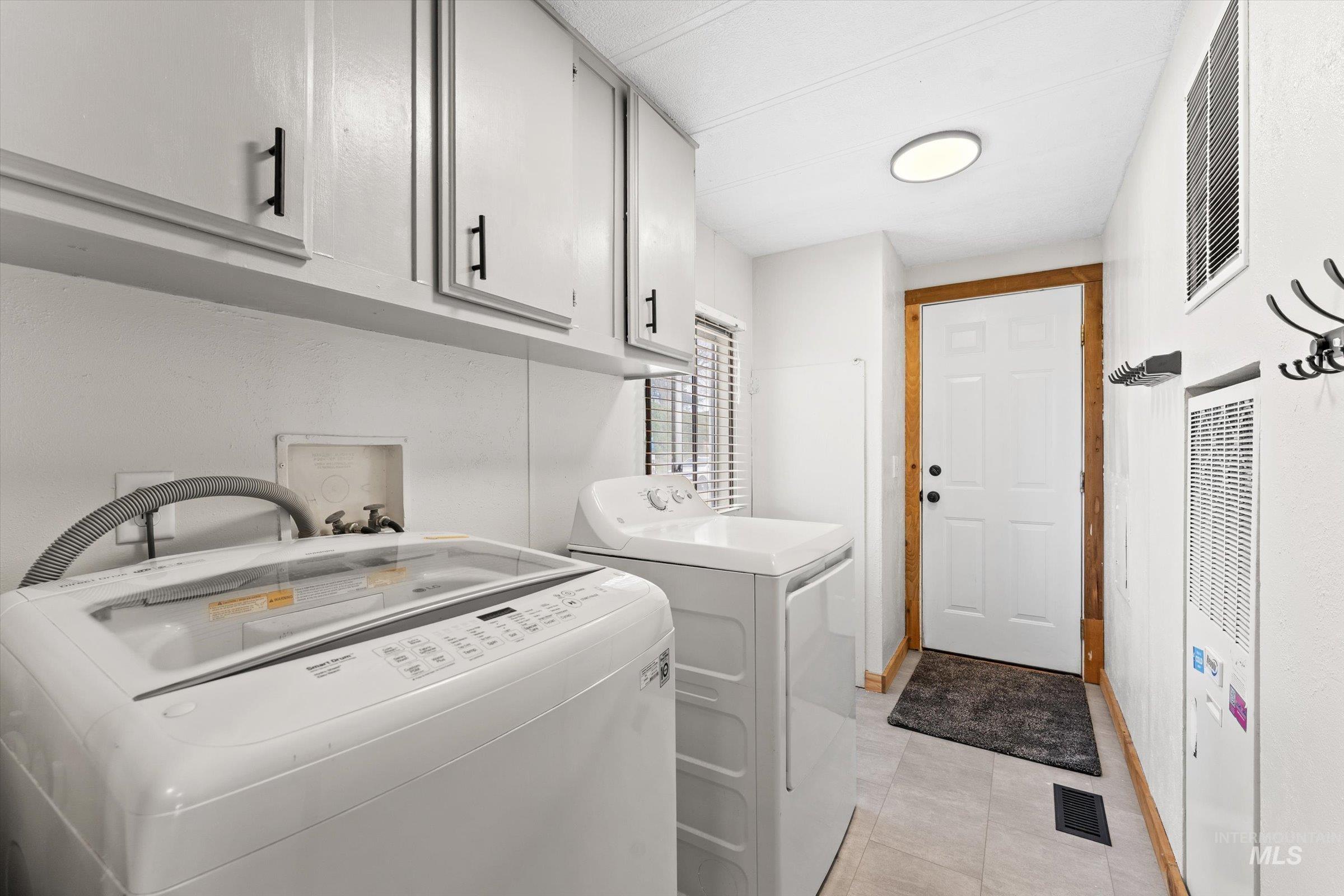 10653 Valley Road Middleton, ID 83644 - Photo 13 of 40