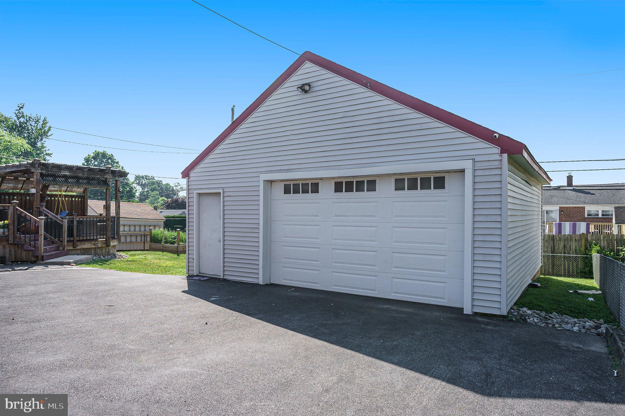 2135 Bridgewater Road Aston, PA 19014 - Photo 14 of 18