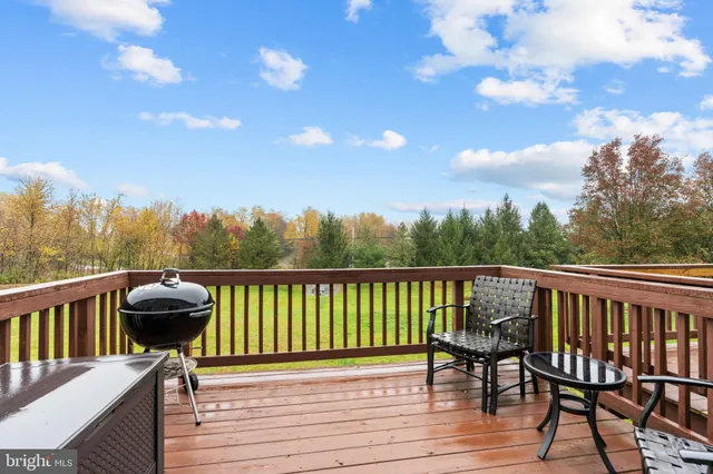 $3,000 | 433 Northstar Drive, Harrisburg, PA 17112