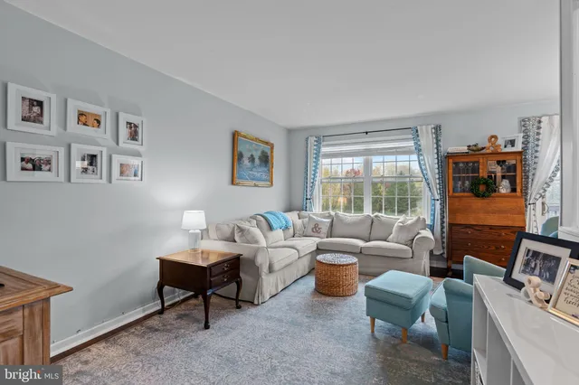 $3,000 | 433 Northstar Drive, Harrisburg, PA 17112