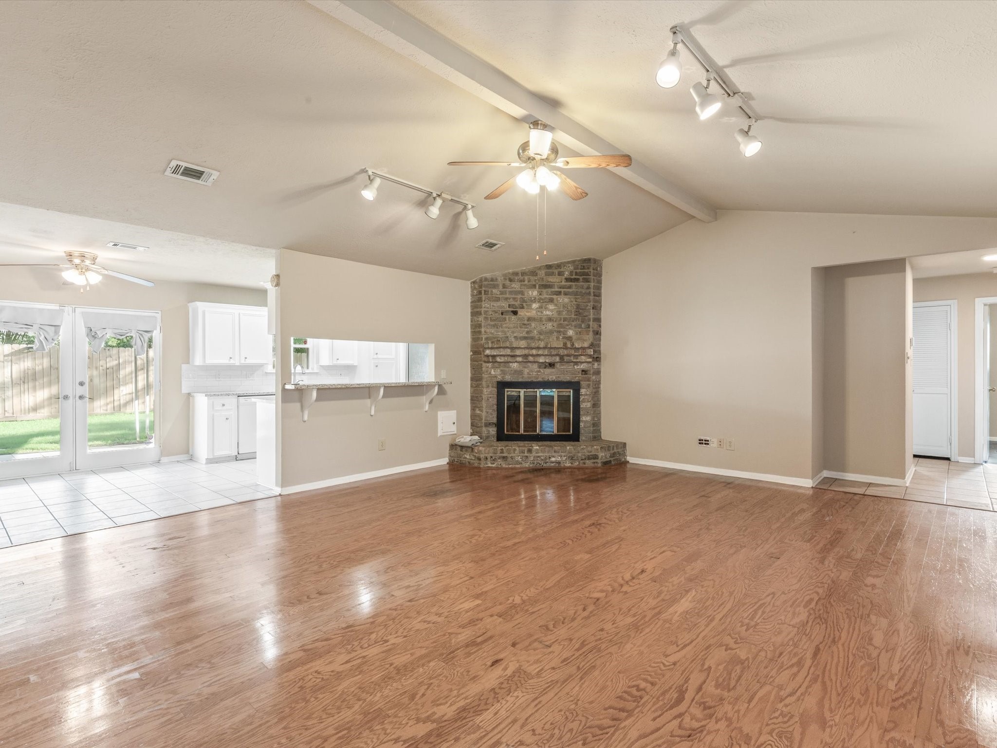 9811 Charter Ridge Drive Houston, TX 77070 - Photo 5 of 30