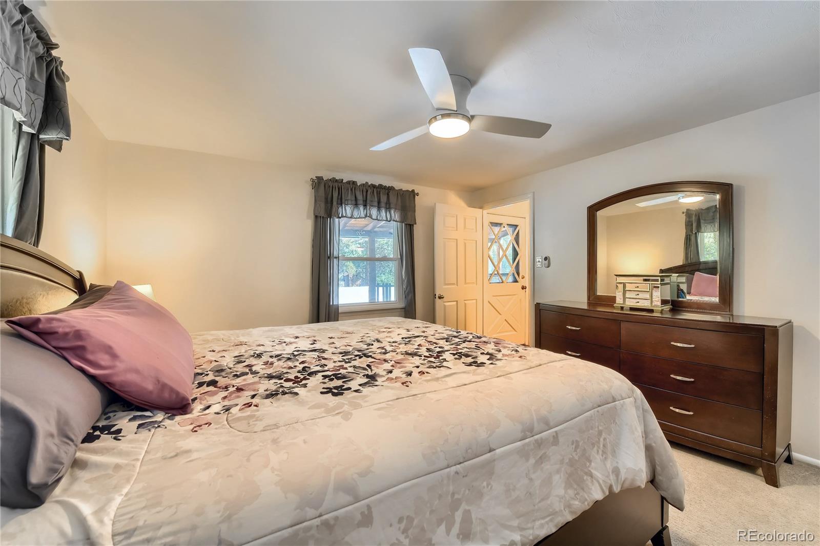 26955 Stagecoach Road Conifer, CO 80433 - Photo 15 of 33 Gallery Image 15