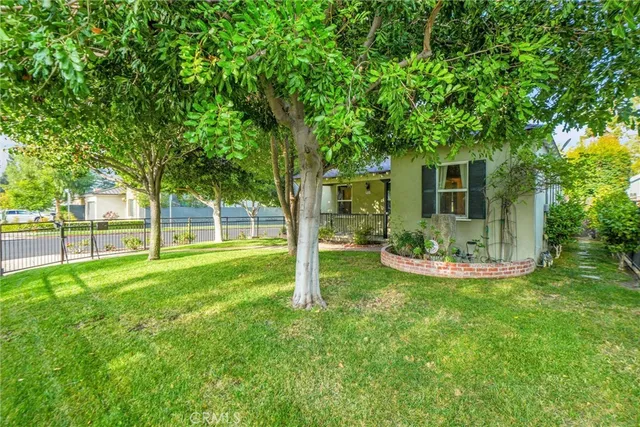 $1,300,000 | 4333 Elmer Avenue, North Hollywood, CA 91602