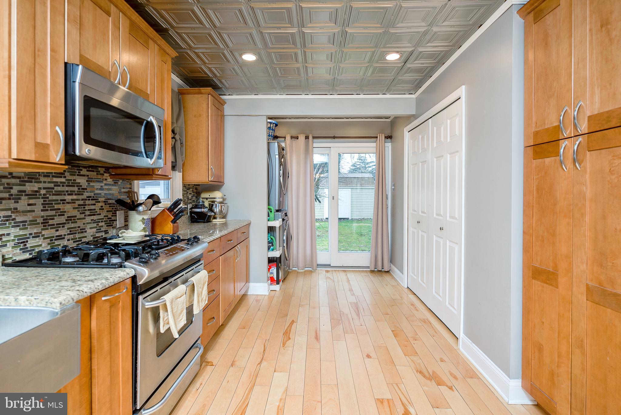 52 Warwick Road Stratford, NJ 08084 - Photo 14 of 23
