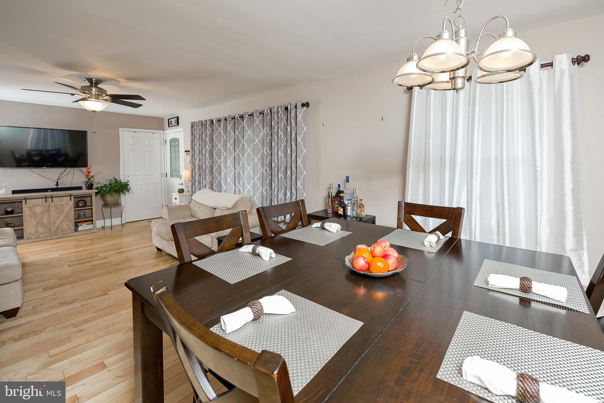 52 Warwick Road Stratford, NJ 08084 - Photo 5 of 23