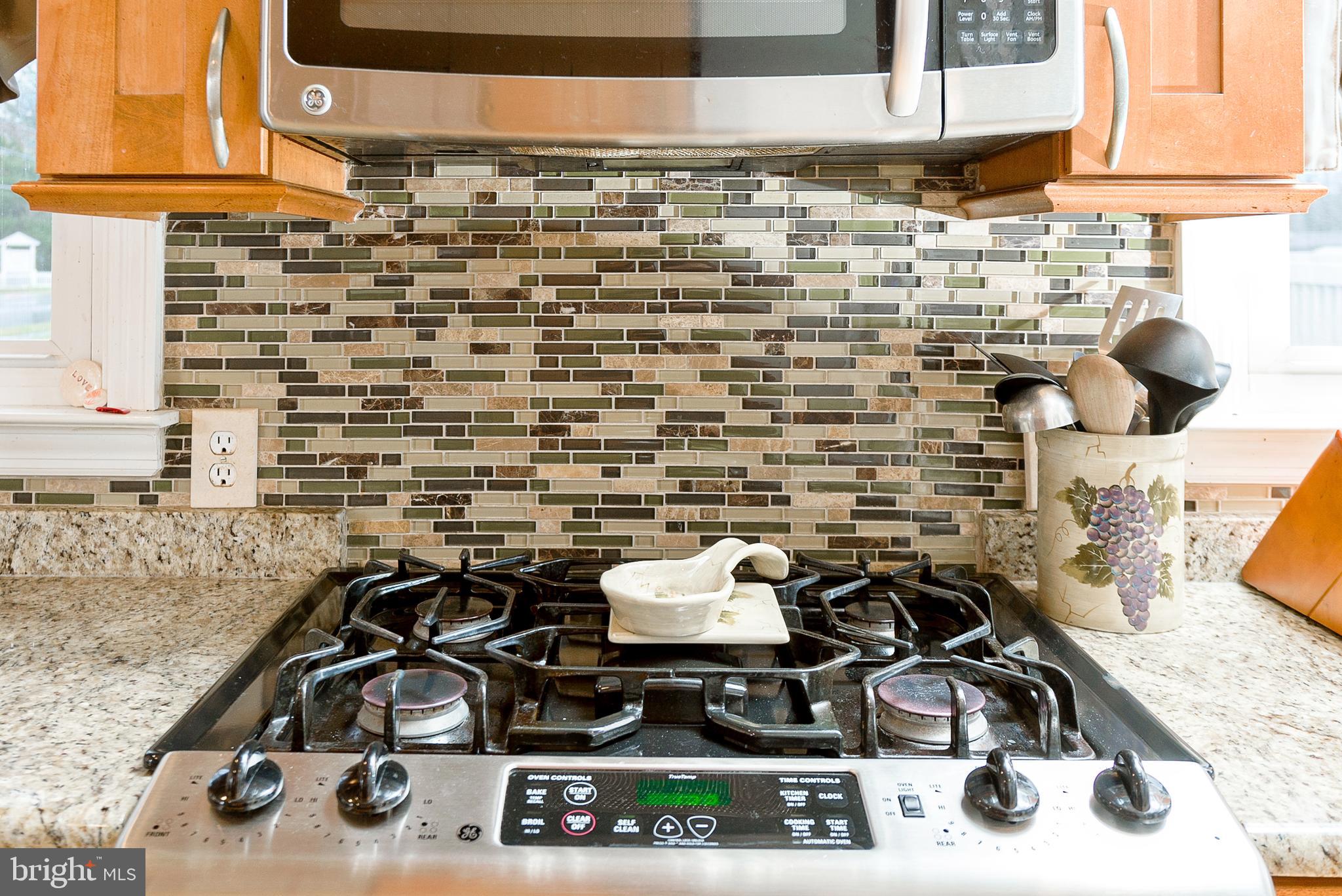 52 Warwick Road Stratford, NJ 08084 - Photo 6 of 23