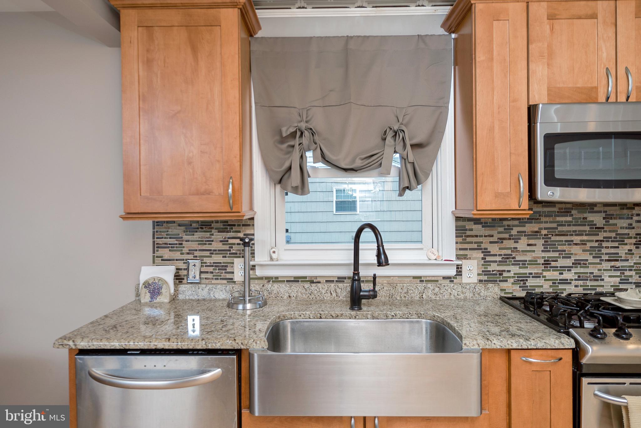 52 Warwick Road Stratford, NJ 08084 - Photo 8 of 23