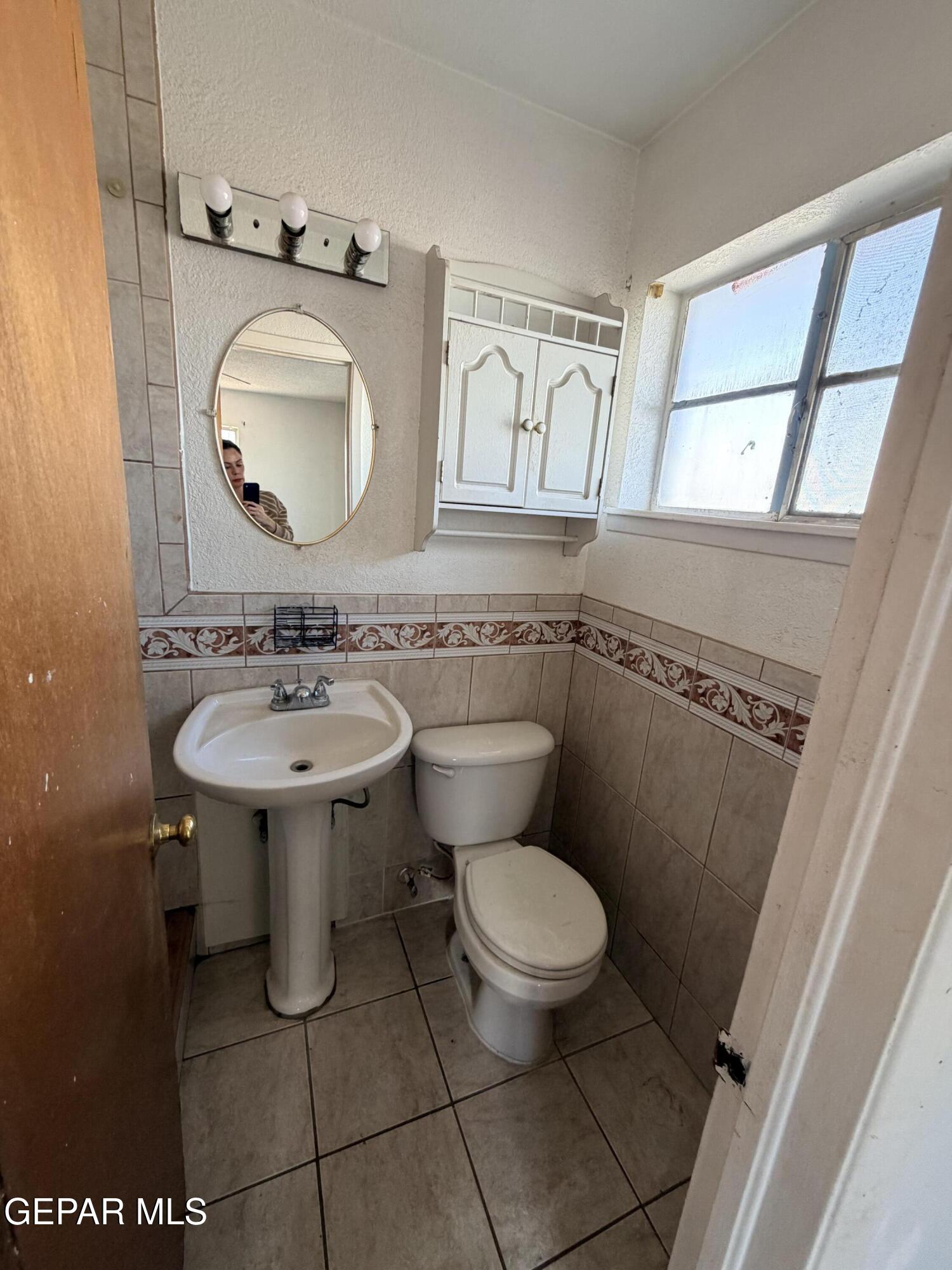 2712 Catnip Street El Paso, TX 79925 - Photo 13 of 22 IMG_6057