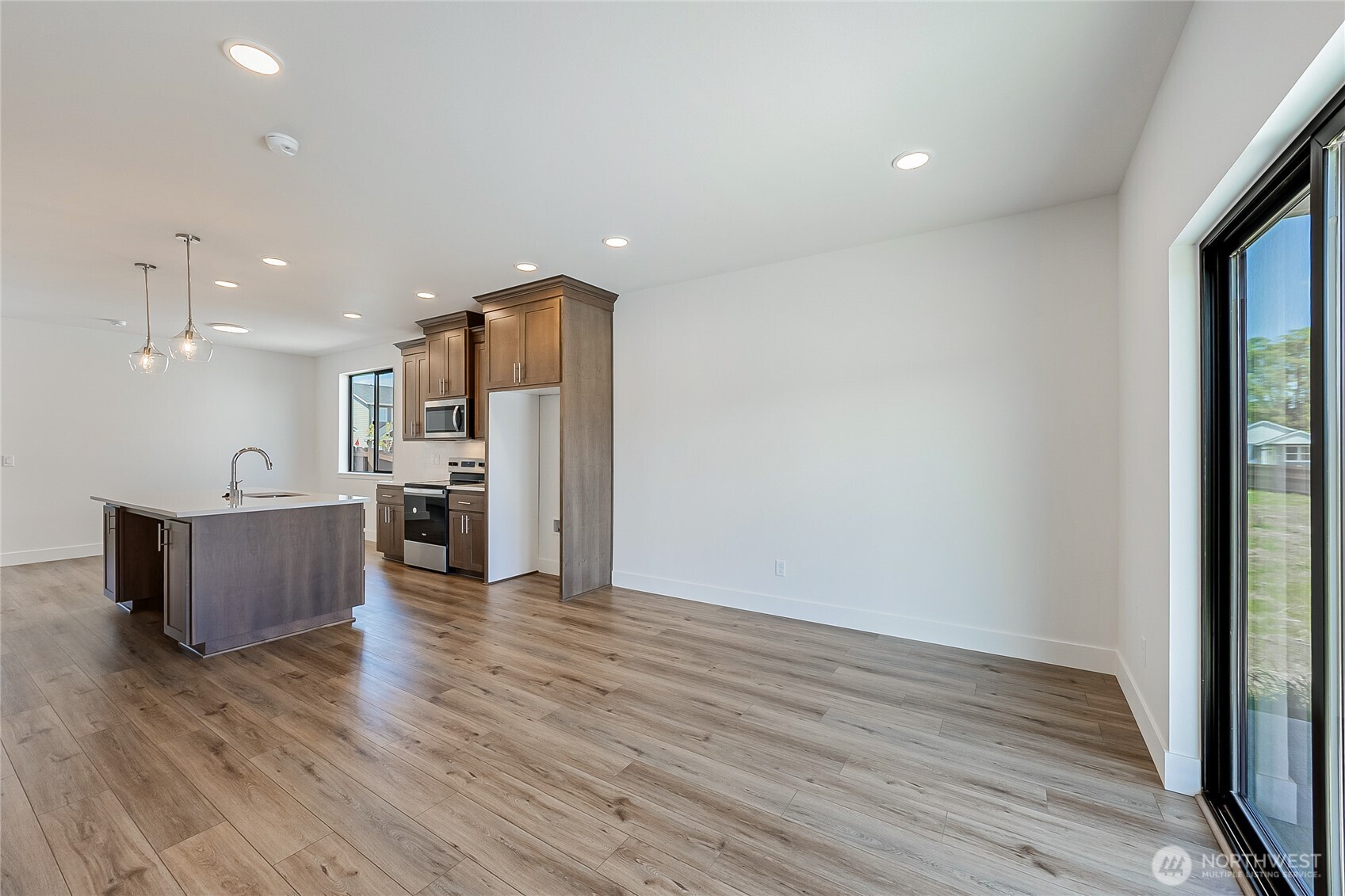 406 Pagget Avenue Winlock, WA 98596 - Photo 8 of 33