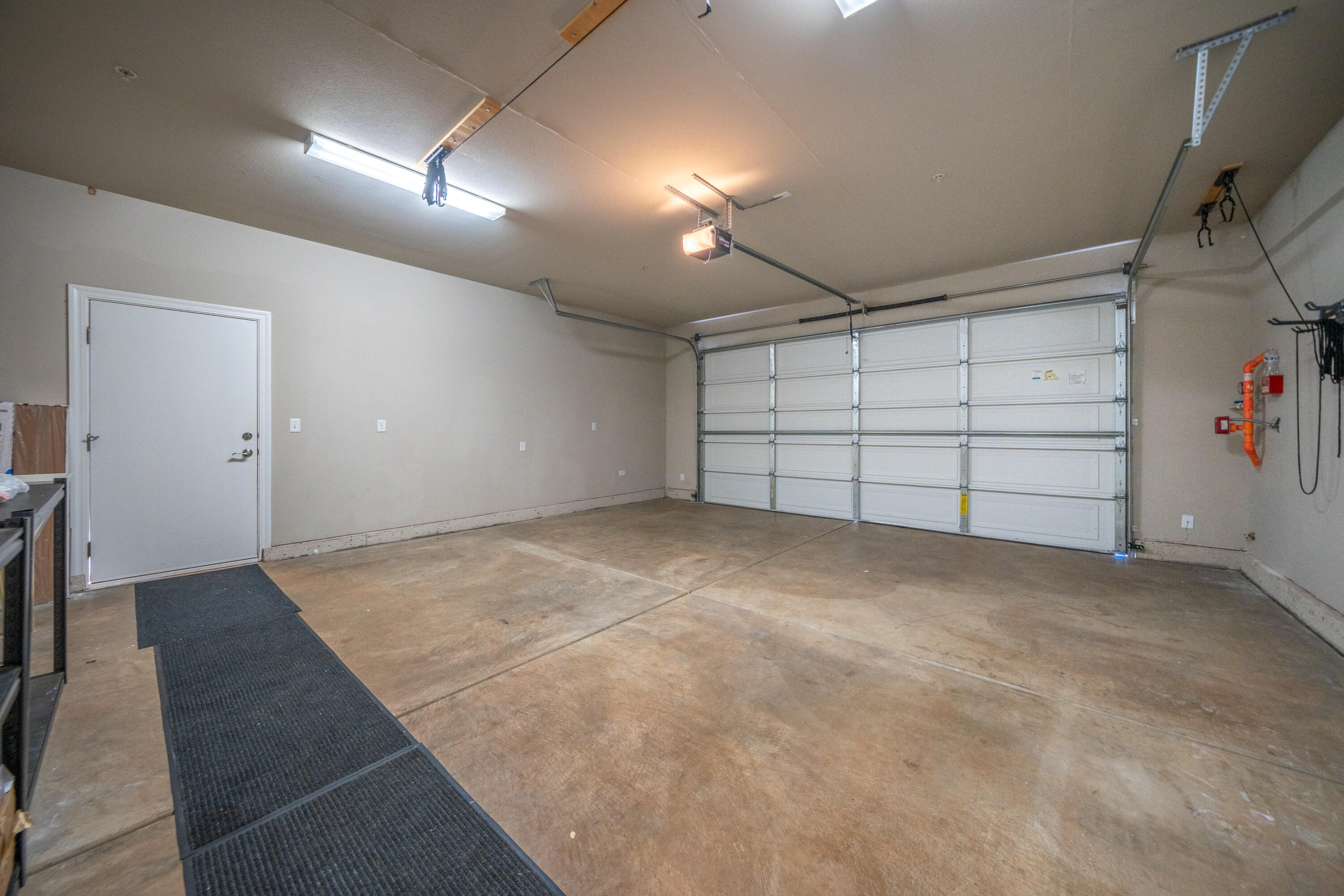 5571 Muir Peak Road Redding, CA 96002 - Photo 32 of 42 a view of a garage