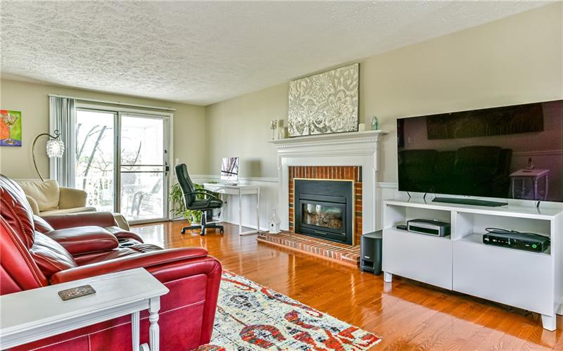 425 Ramsgate Drive Gibsonia, PA 15044 - Photo 8 of 25 Gallery Image 8
