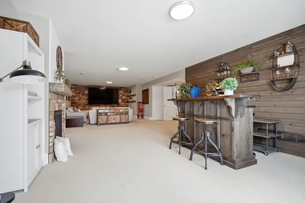 $669,900 | 1120 Francesca Court, Chaska, MN 55318