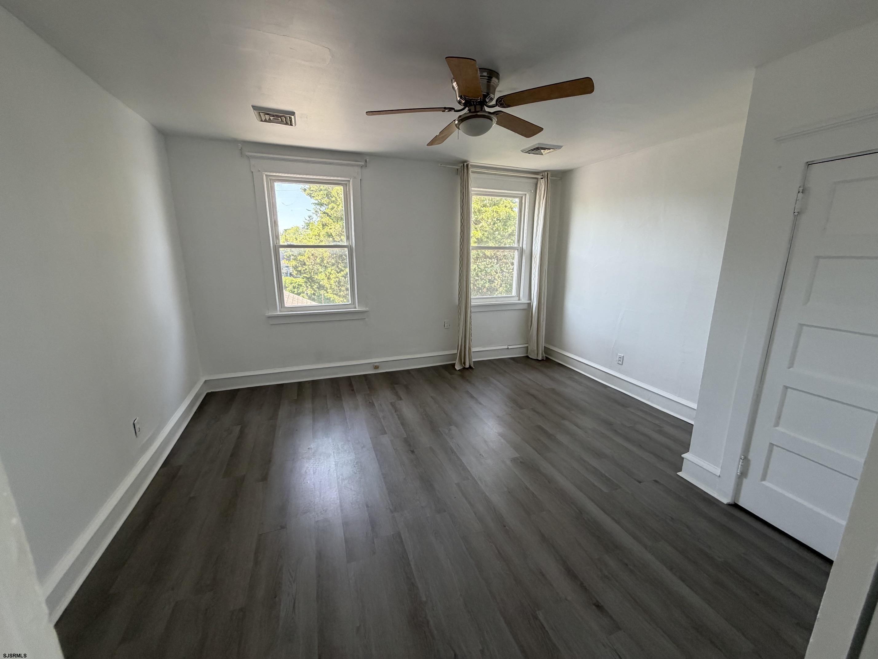 1052 Shore Road Linwood, NJ 08221 - Photo 10 of 15