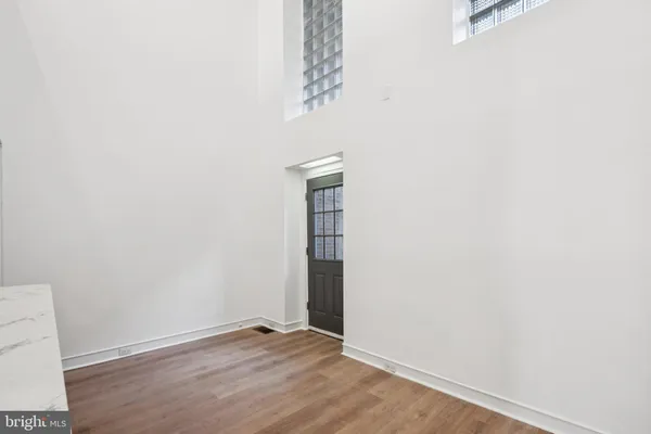 $3,650 | 134 North 3rd Street, Philadelphia, PA 19106