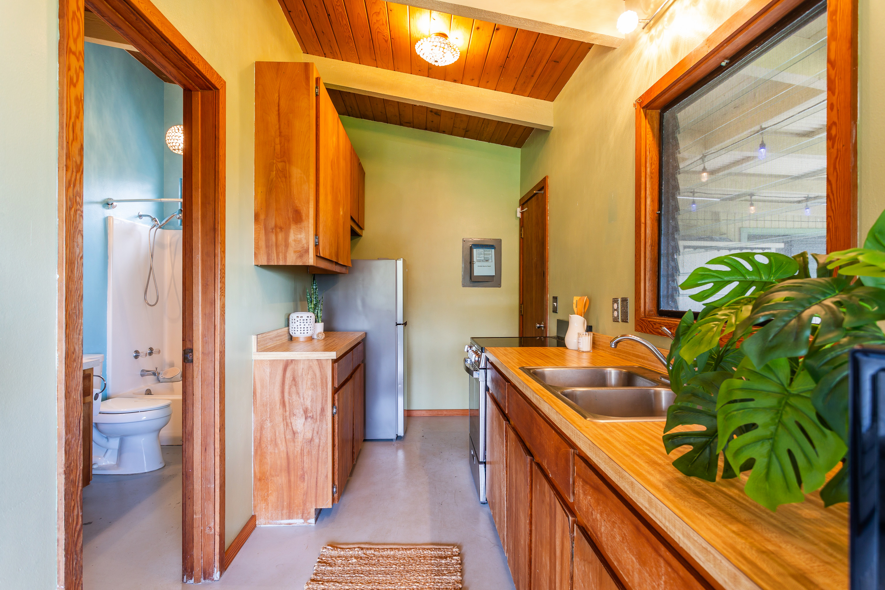 2114 B Kaiwiki Road Hilo, HI 96720 - Photo 22 of 30