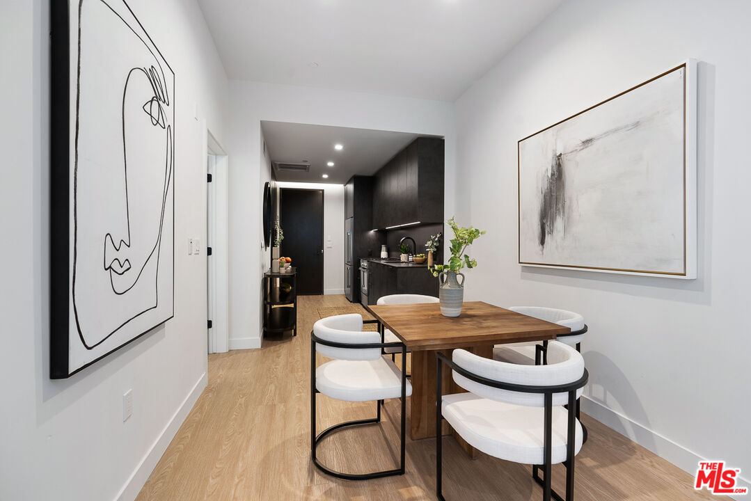 3667 Keystone Avenue, Unit 231 Los Angeles, CA 90034 - Photo 4 of 30