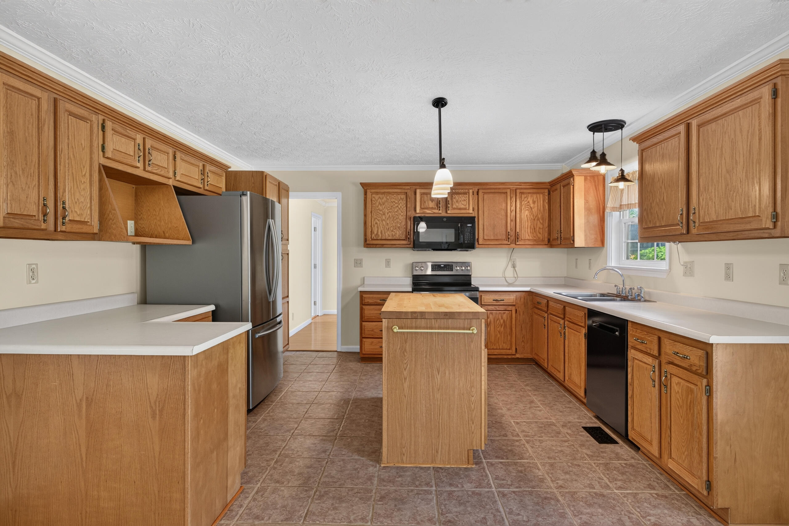 600 Allen Ison Road Harrodsburg, KY 40330 - Photo 7 of 43 Kitchen