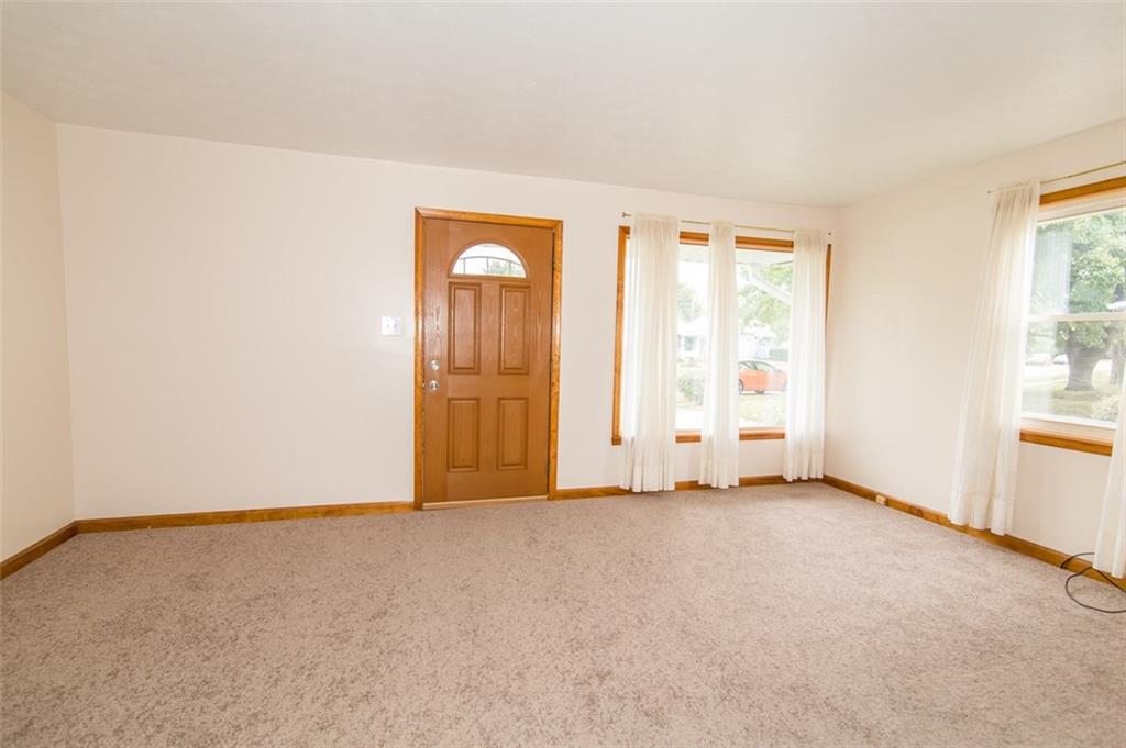 1836 Bauer Road Indianapolis, IN 46218 - Photo 5 of 22 Gallery Image 5