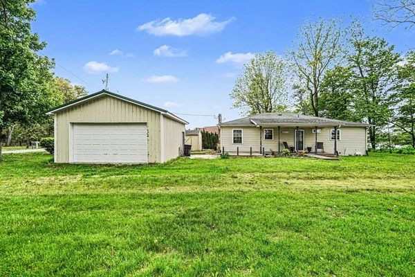 $316,000 | 66713 Territorial Road, Lawrence, MI 49064