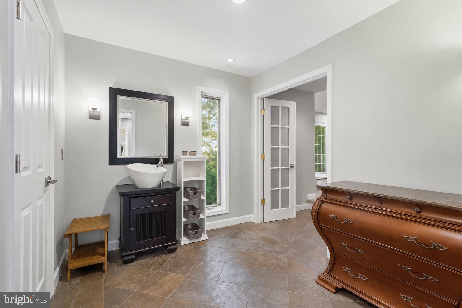 5803 Hall Street Burke, VA 22015 - Photo 42 of 77