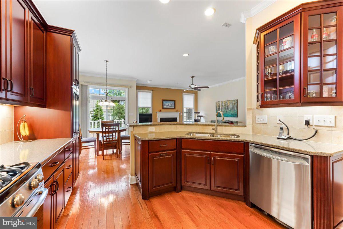 515 Logan Road Phoenixville, PA 19460 - Photo 10 of 40 Gourmet kitchen with custom upgrades