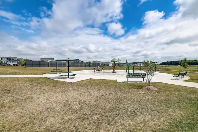 $133,900 | Lot 150 Hickory Glade, DeForest, WI 53532