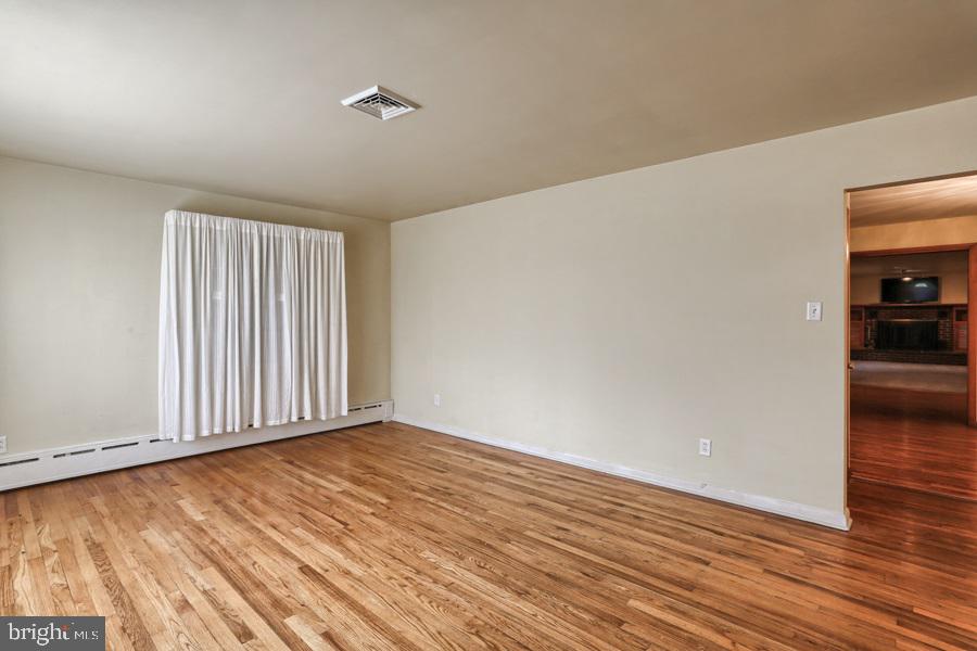 1038 Anderson Ferry Road Mount Joy, PA 17552 - Photo 3 of 23 Gallery Image 3