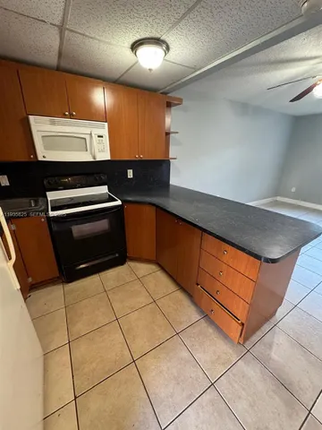 $1,850 | 652 Northwest 3rd Street, Unit 104, Miami, FL 33128