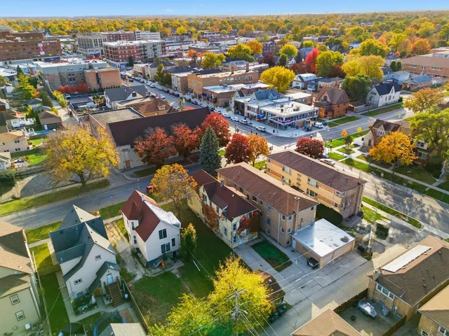 $475,000 | 6733 31st Street, Berwyn, IL 60402