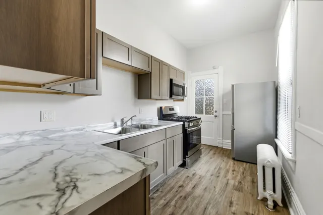 $475,000 | 6733 31st Street, Berwyn, IL 60402