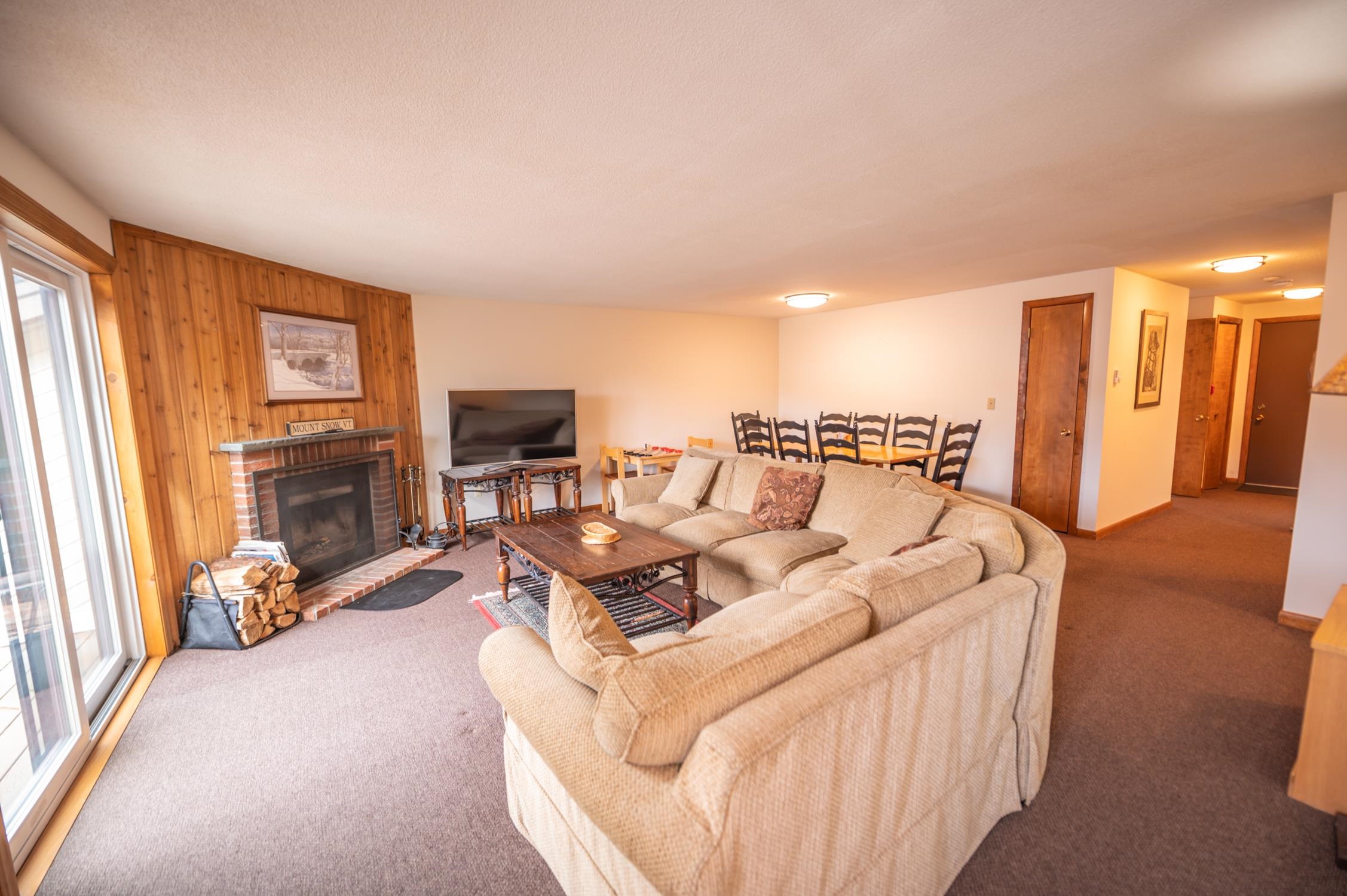 36 North Access Road, Unit 703 West Dover, VT 05356 - Photo 3 of 25