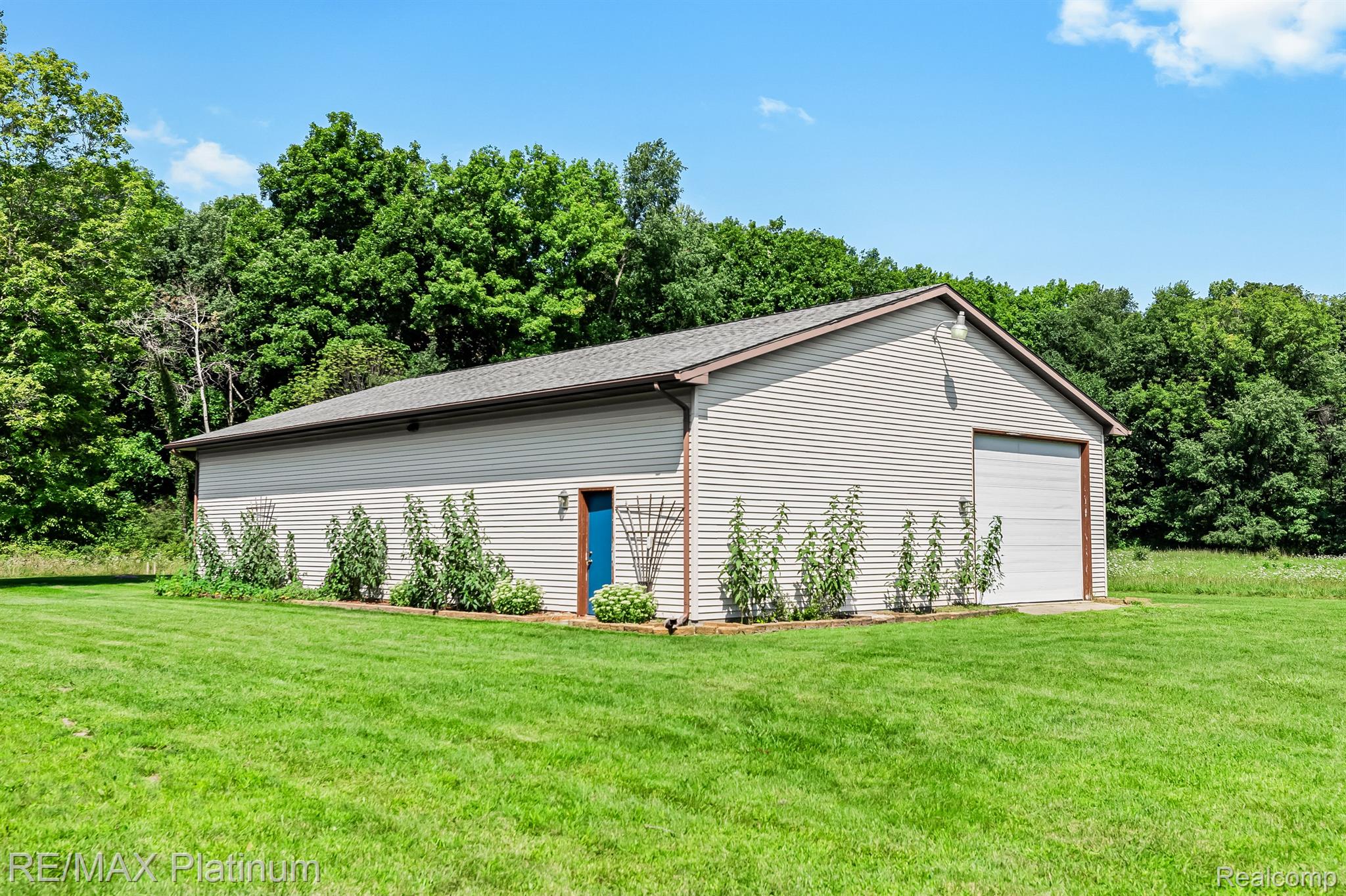 11733 North Fleming Road Fowlerville, MI 48836 - Photo 42 of 51 The Stickbuilt 40 X 60 Pole Barn!