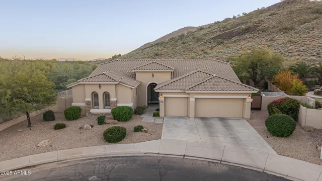 $899,000 | 5909 West Fetlock Trail, Phoenix, AZ 85083