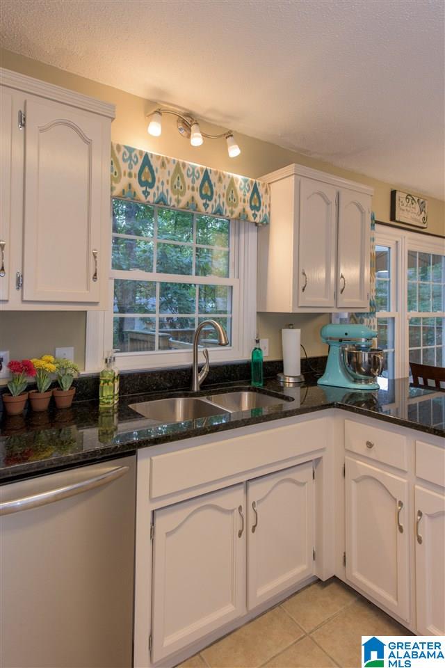 757 Dividing Ridge Drive, Unit 8 Birmingham, AL 35244 - Photo 20 of 44