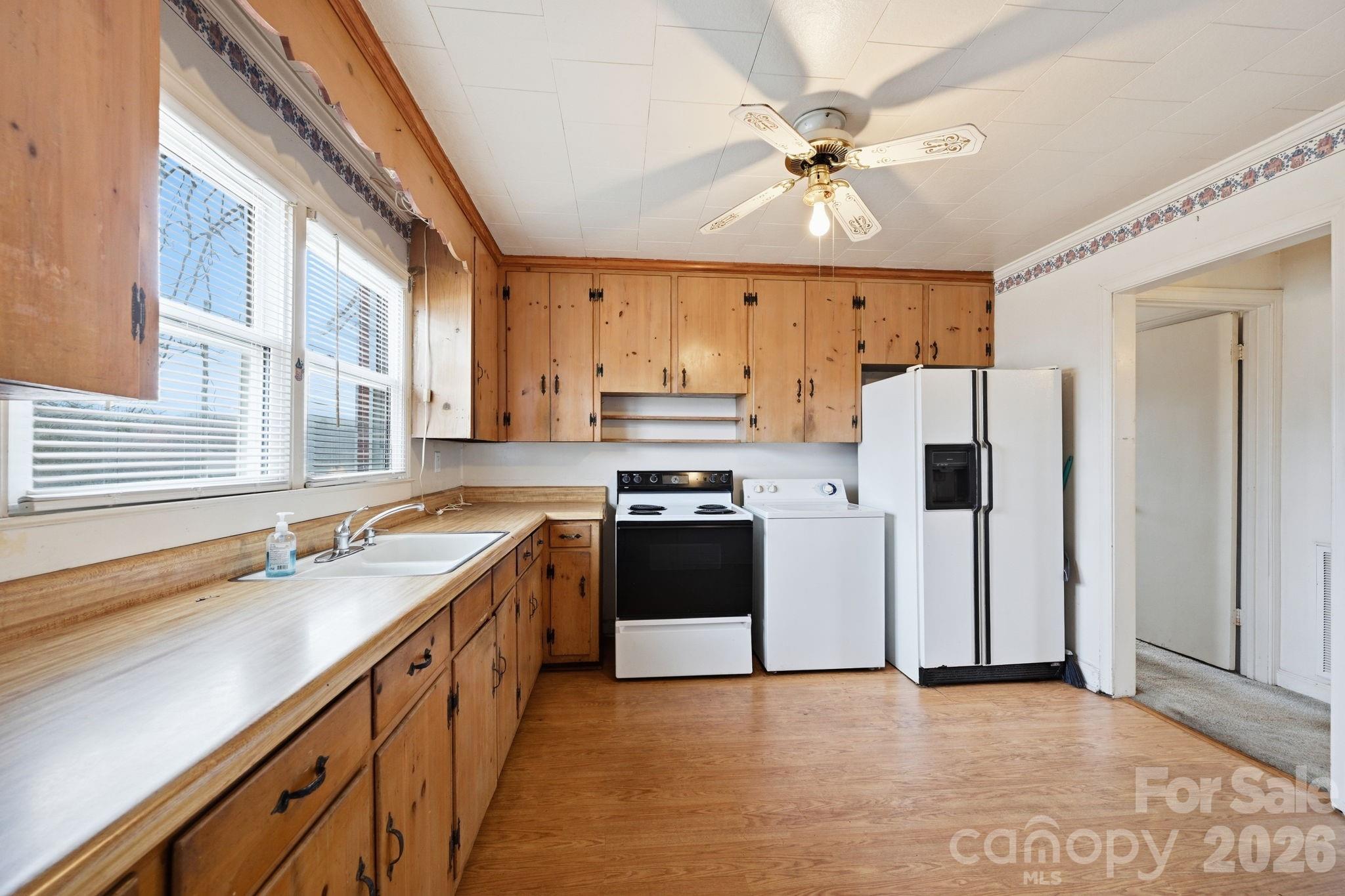 405 Klumac Road Salisbury, NC 28144 - Photo 2 of 14